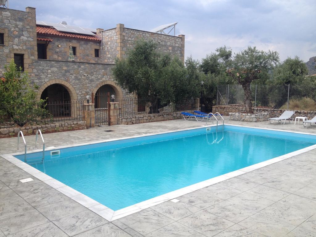 Io Villa Stoupa Luaran gambar