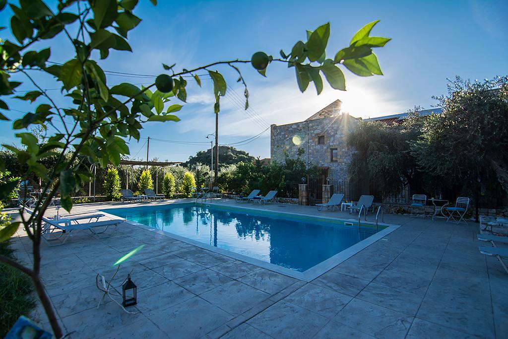 Io Villa Stoupa Luaran gambar