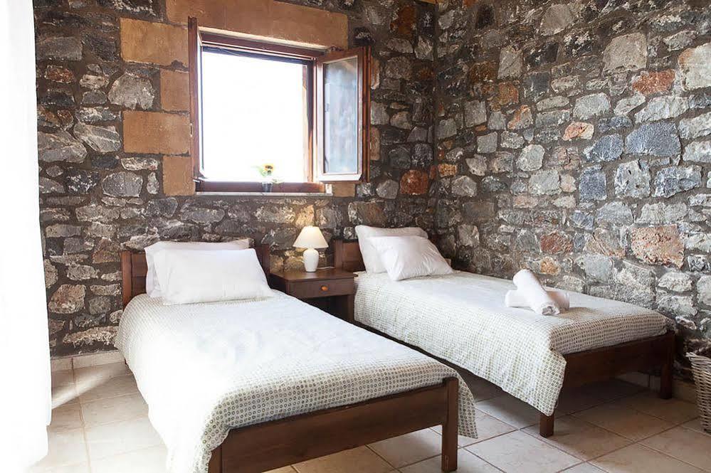 Io Villa Stoupa Luaran gambar