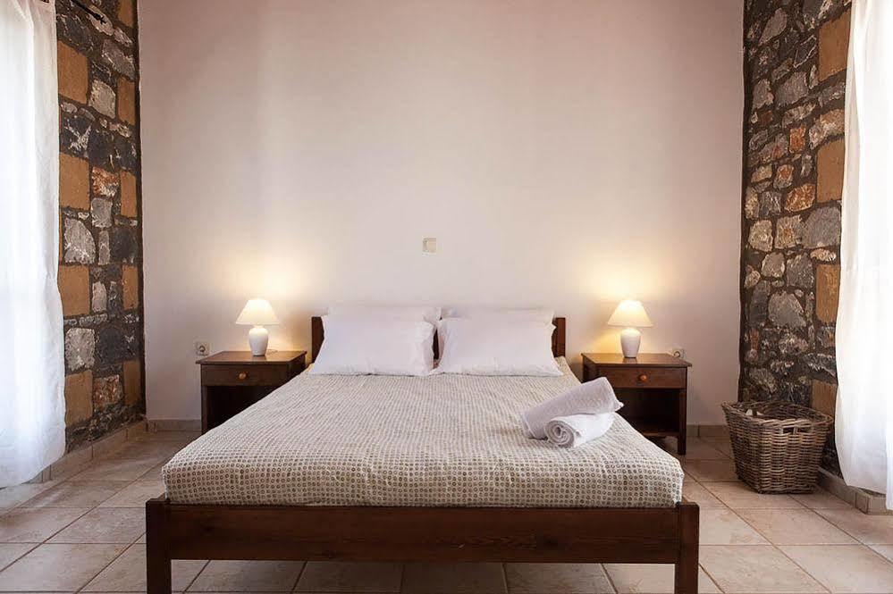 Io Villa Stoupa Luaran gambar