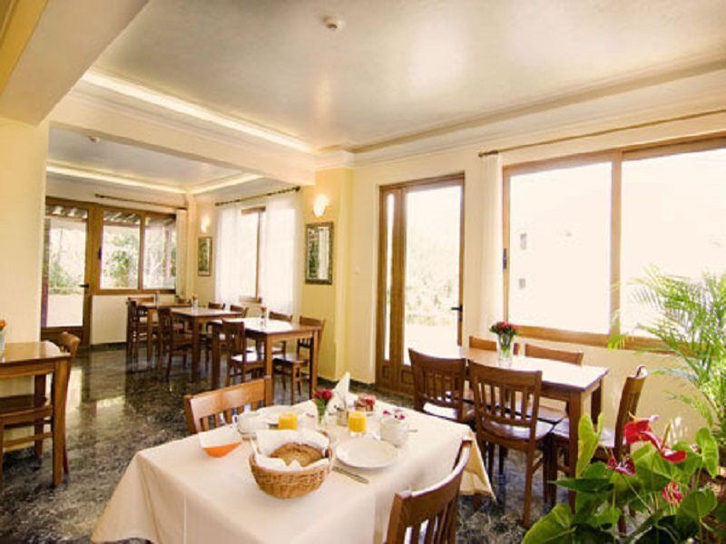 Io Villa Stoupa Luaran gambar